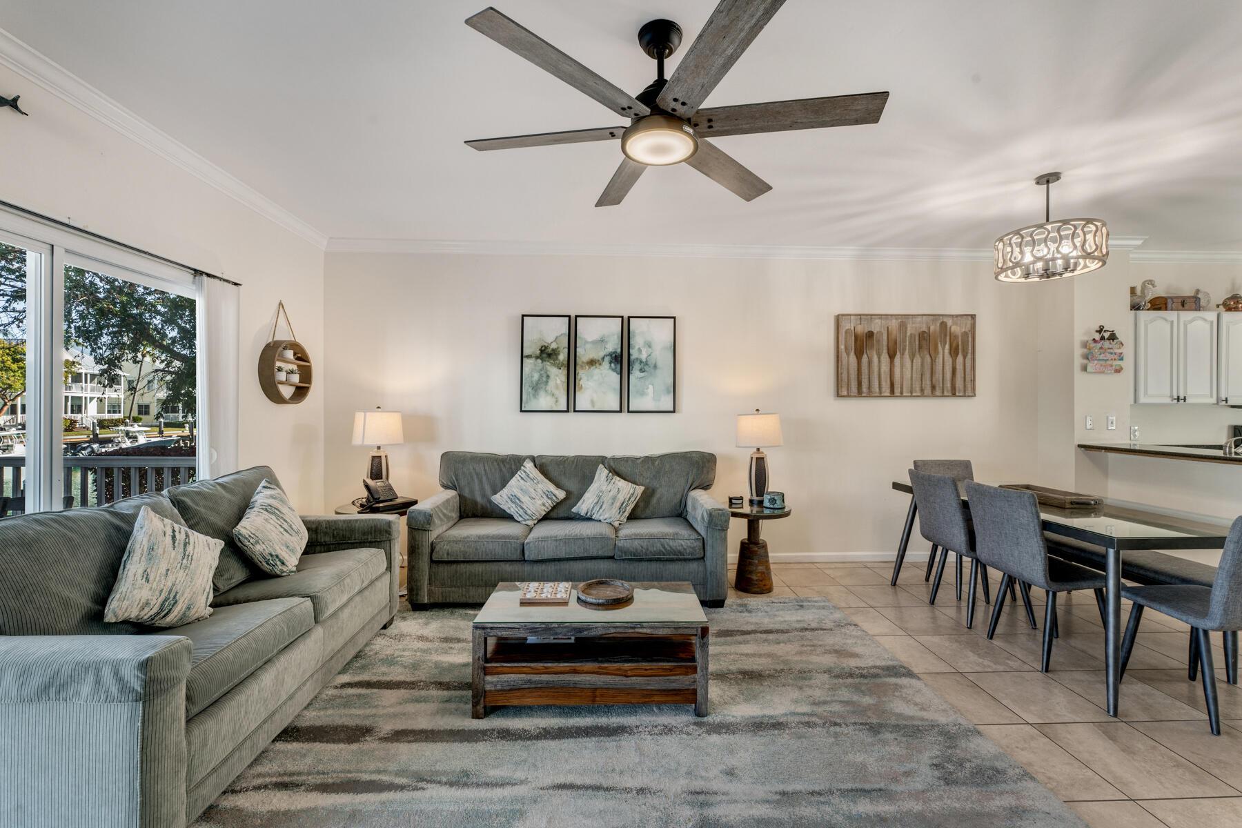 Image 4: 7061 Harbor Village Dr_1oakstudios_07