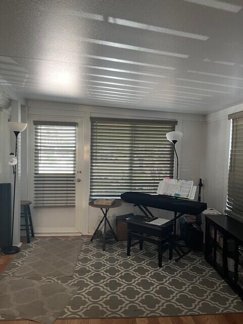 Image 2: 93.2