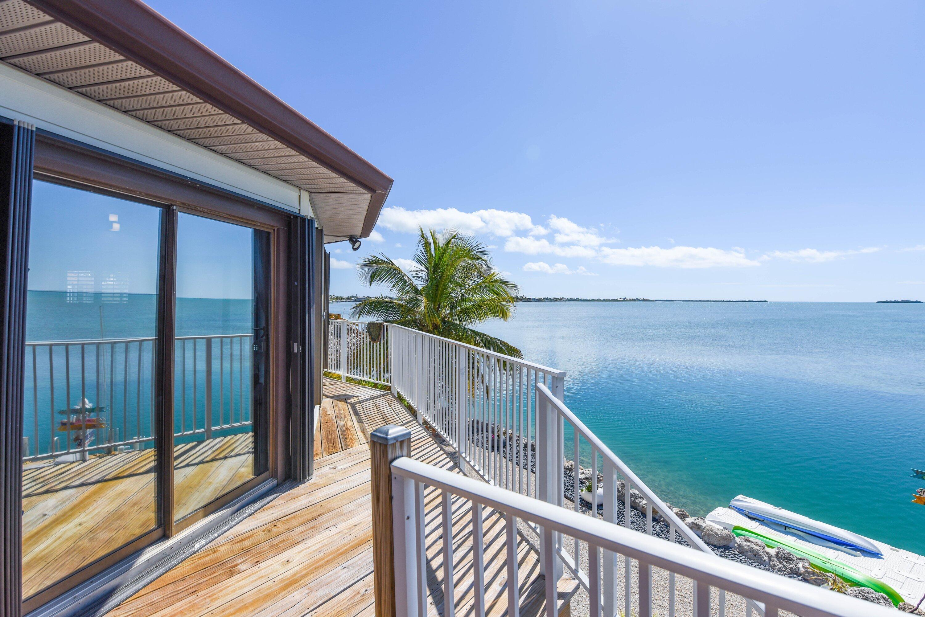 Image 3: 036-24266Carib rear deck