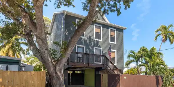 5 El Monte Lane