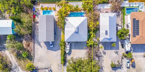 Image 3: 038-216NewfoundBoulevard-BigPineKey-FL-3