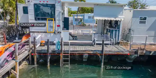 Image 3: 20 E Key by the Sea-6