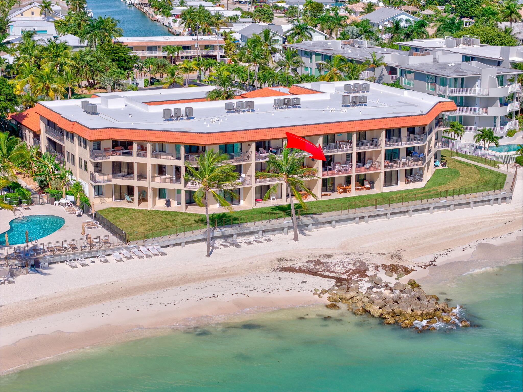 Image 4: 1001 w Ocean Dr #1-204