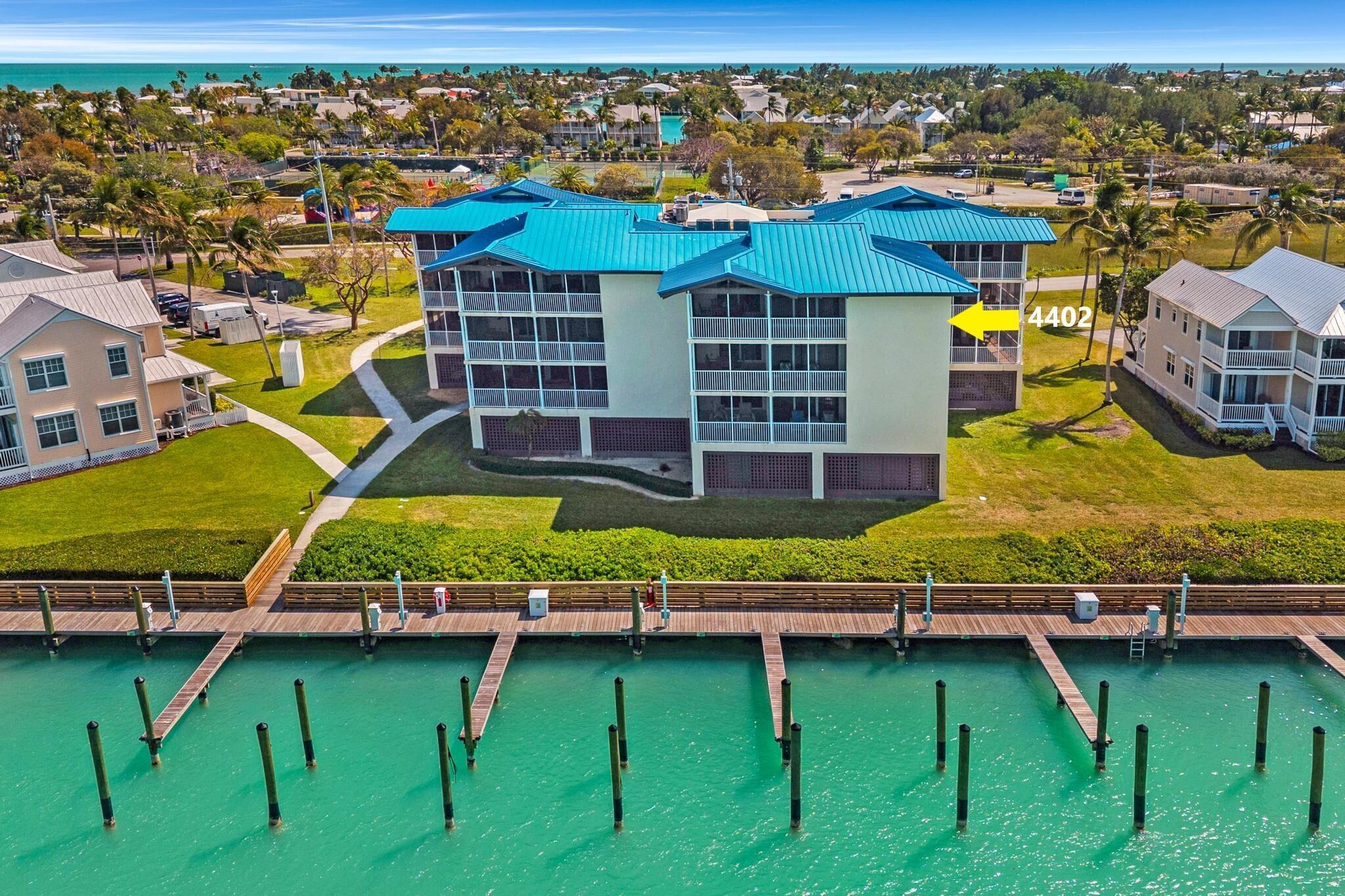 Image 4: Premier located Penthouse Condo 4402