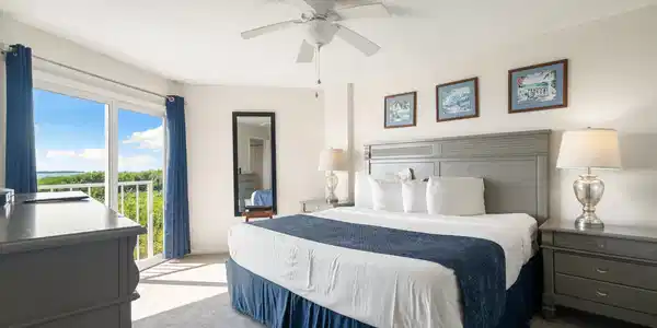 Image 4: Owners Suite