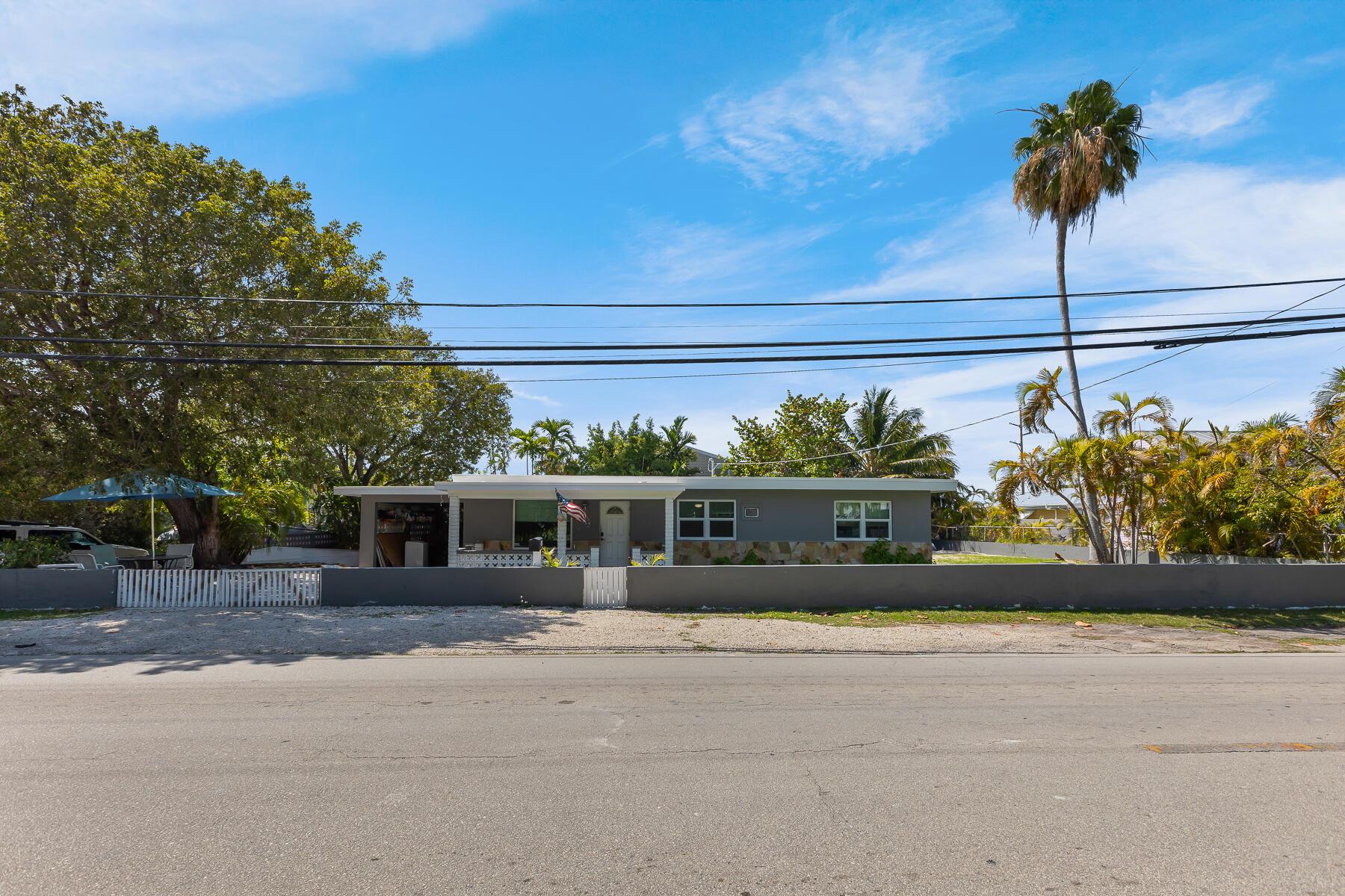 Image 2: 201 4TH ST