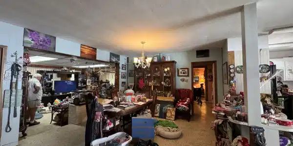 Image 3: 110 E. Ridge Road - Living/Dining