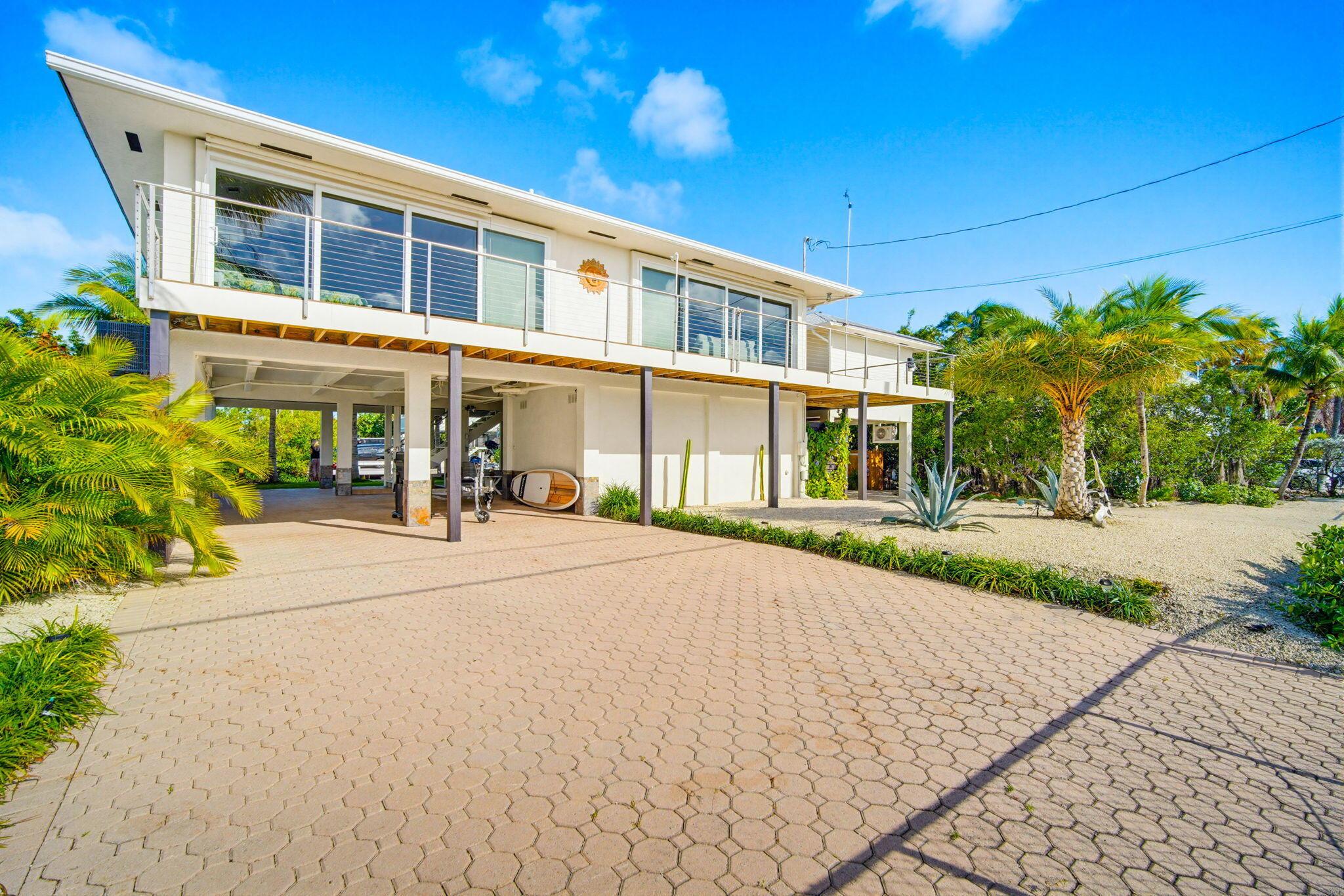 Image 3: 403 Indies Rd