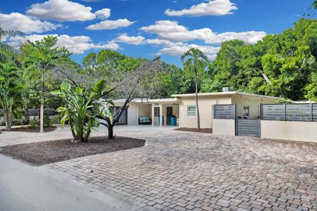 230 Key Honey Lane