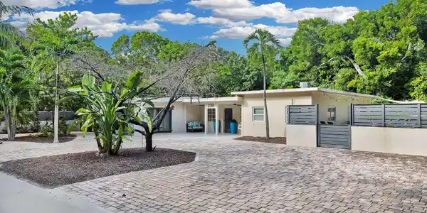 230 Key Honey Lane