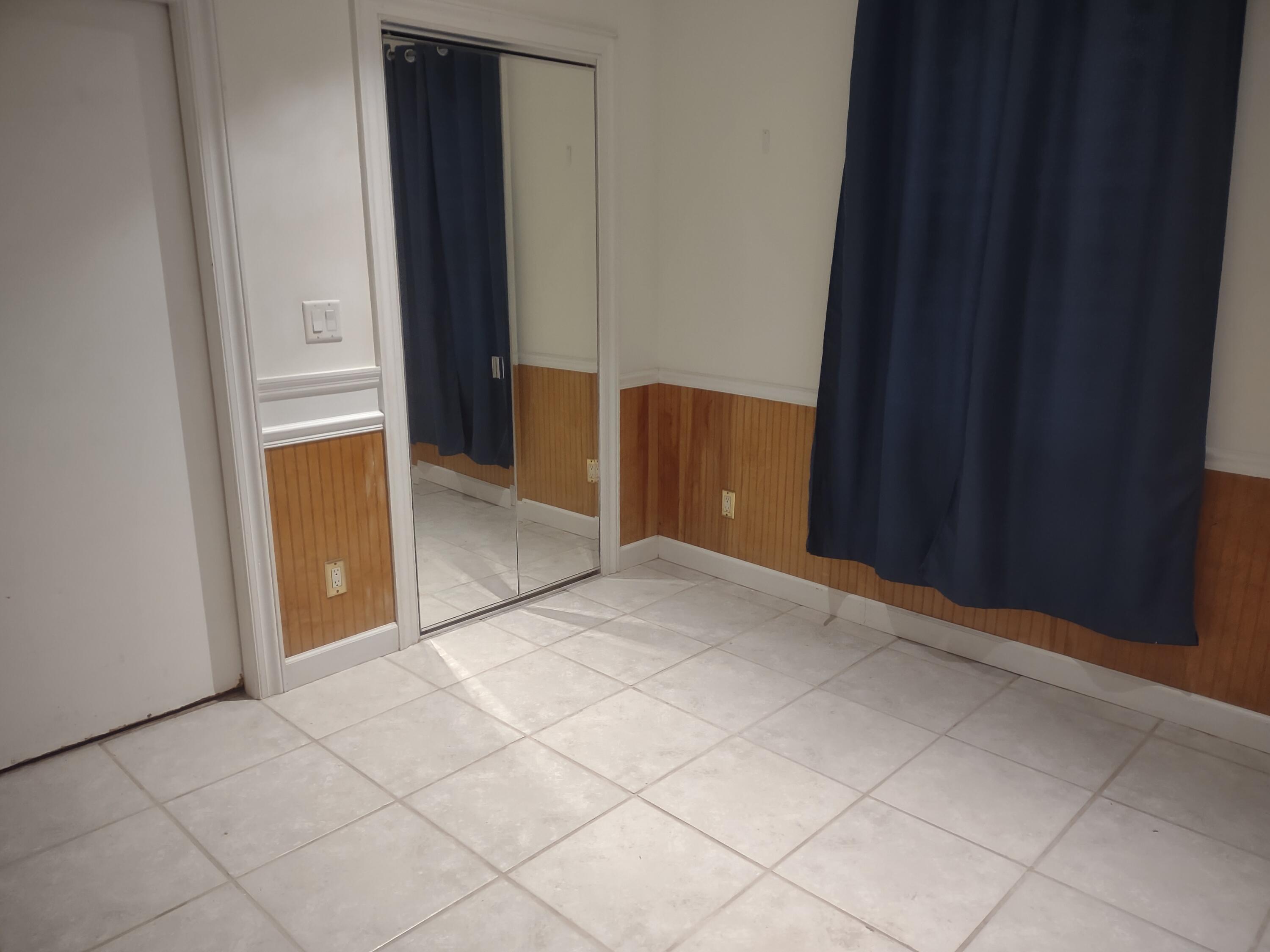 Image 4: master bedroon