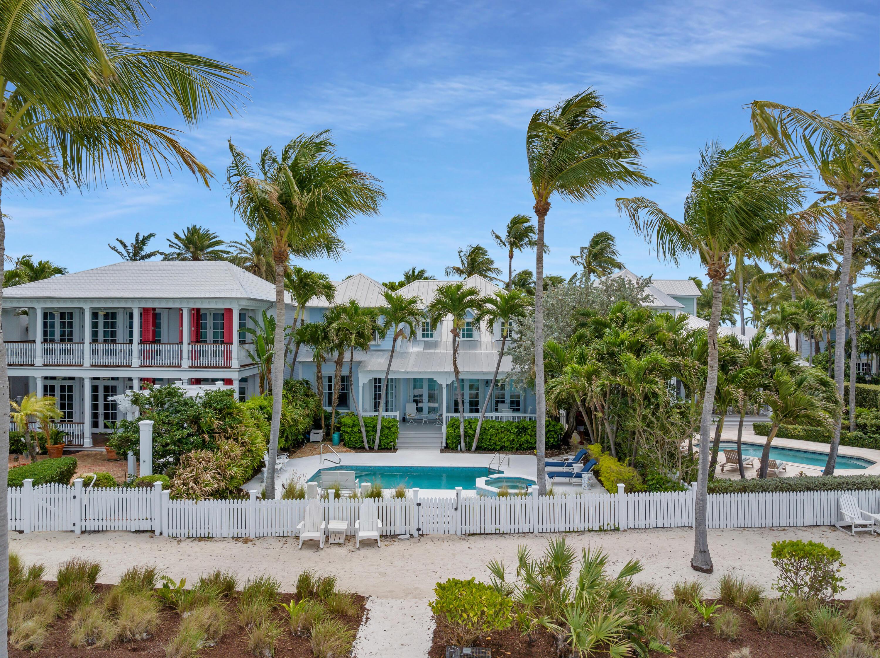 Image 2: 5 Sunset Key Drive