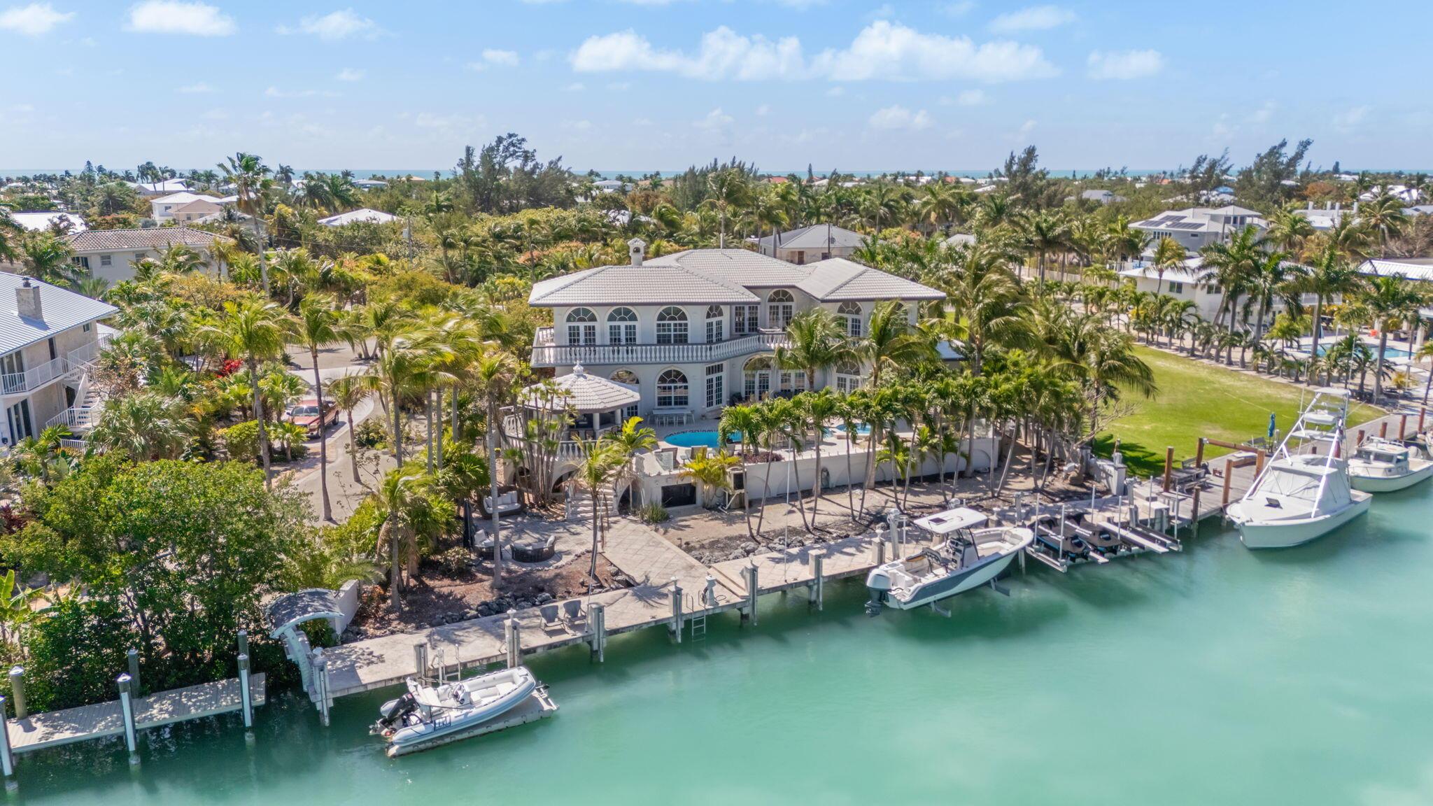 Image 2: 89-web-or-mls-031026 152 Indies Dr N, Du