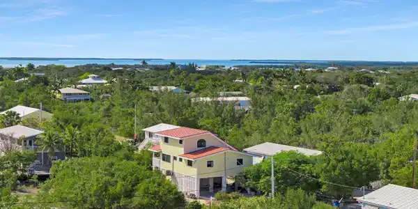 3686 Gulfstream Street