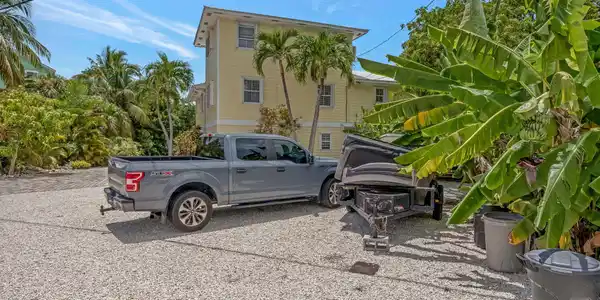 9 Jade Drive