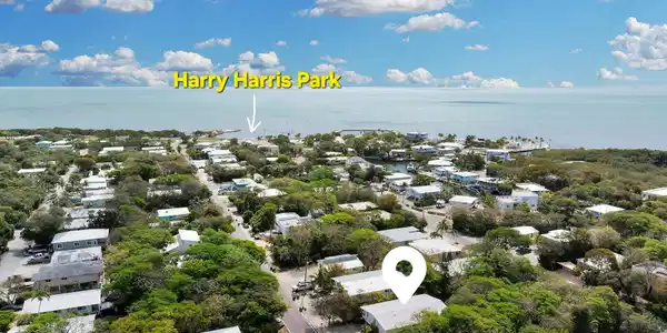 Image 2: Walk to Harry Harris Beach and Park