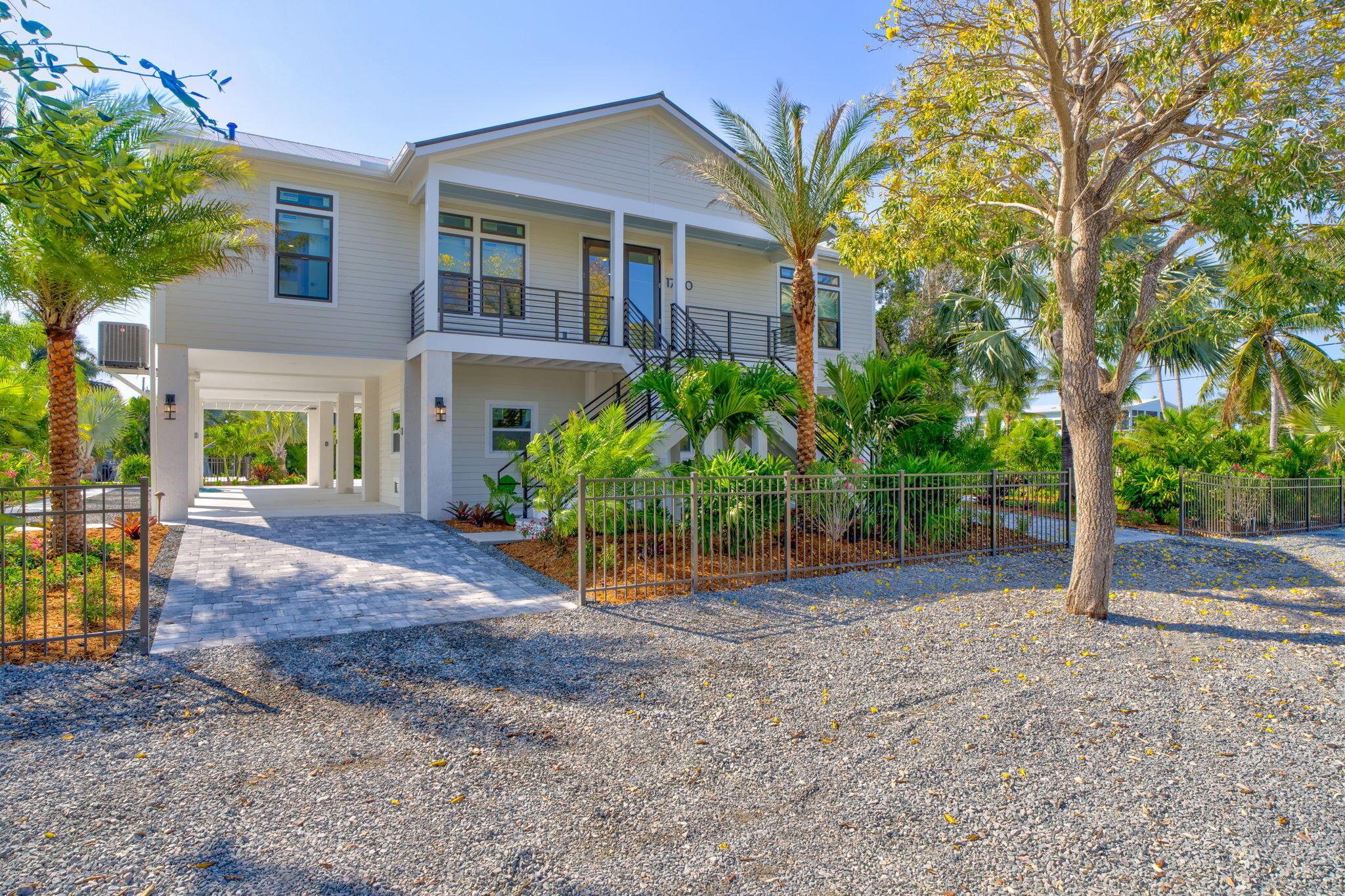 Image 3: 34-web-or-mls-17210 Anglefish Ln - High