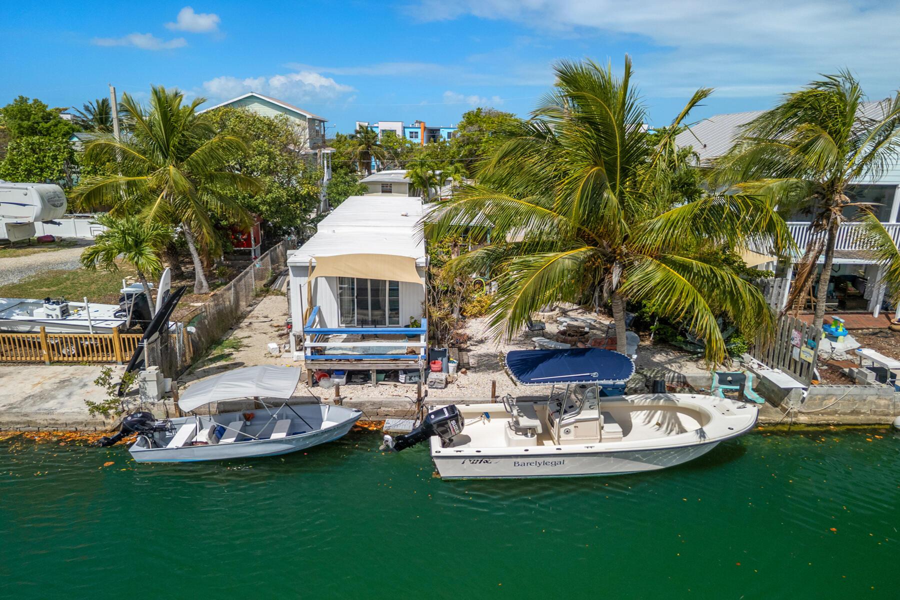 Image 4: 3 Riviera Dr