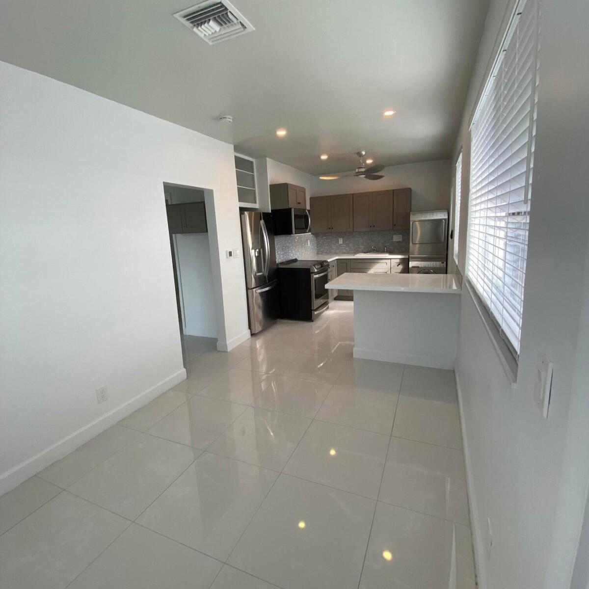 Image 3: Unit B Kitchen