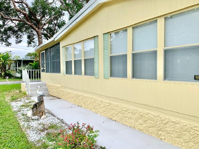 Image 2: FRONT OF HOME