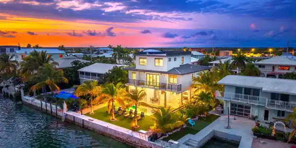 270 E Caribbean Drive