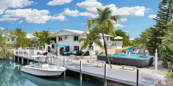 750 W Indies Drive