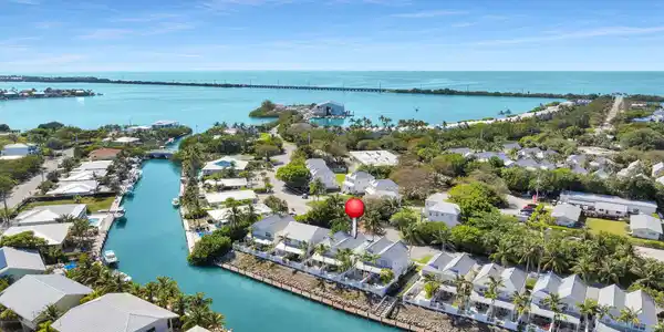 7006 Harbor Village Drive