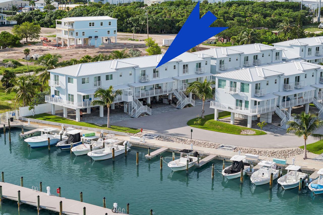 Image 2: Ocean Isles Townhouse #120