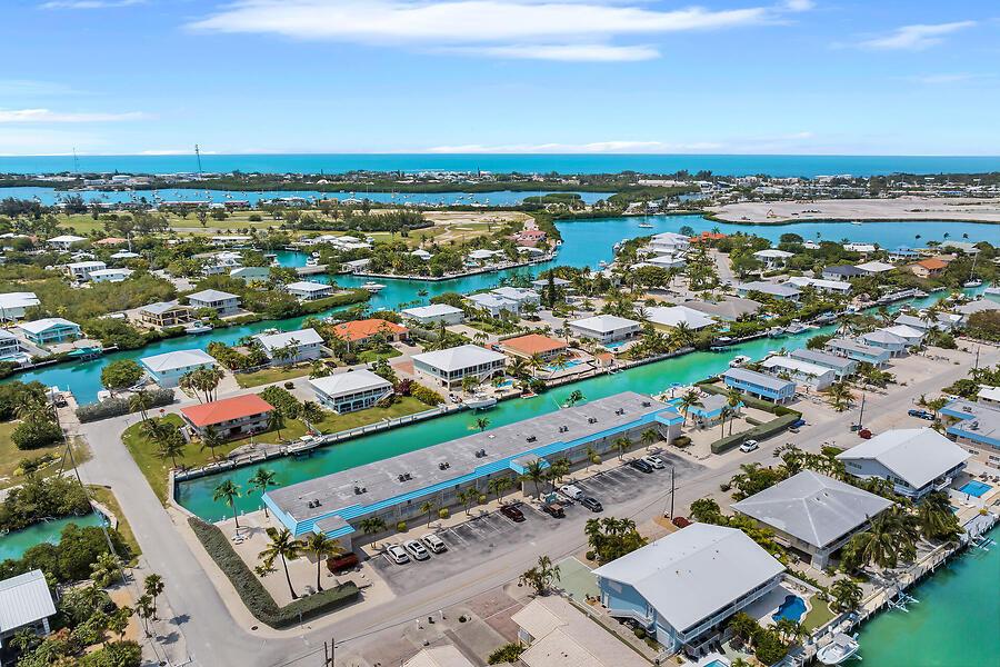 Image 3: 389 N Anglers Dr 206