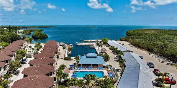 6850 Overseas Highway