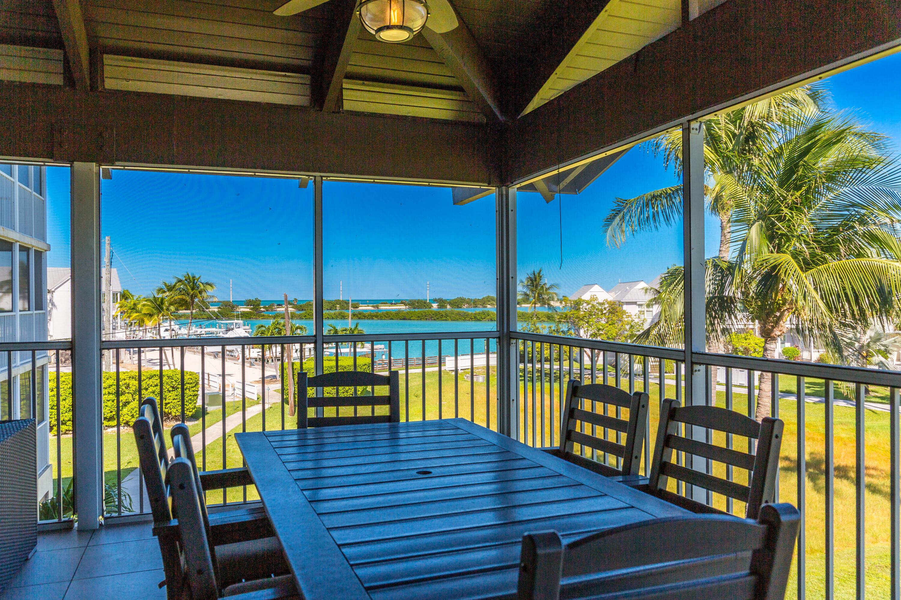 Image 3: 8304_Marina_Villa_balcony