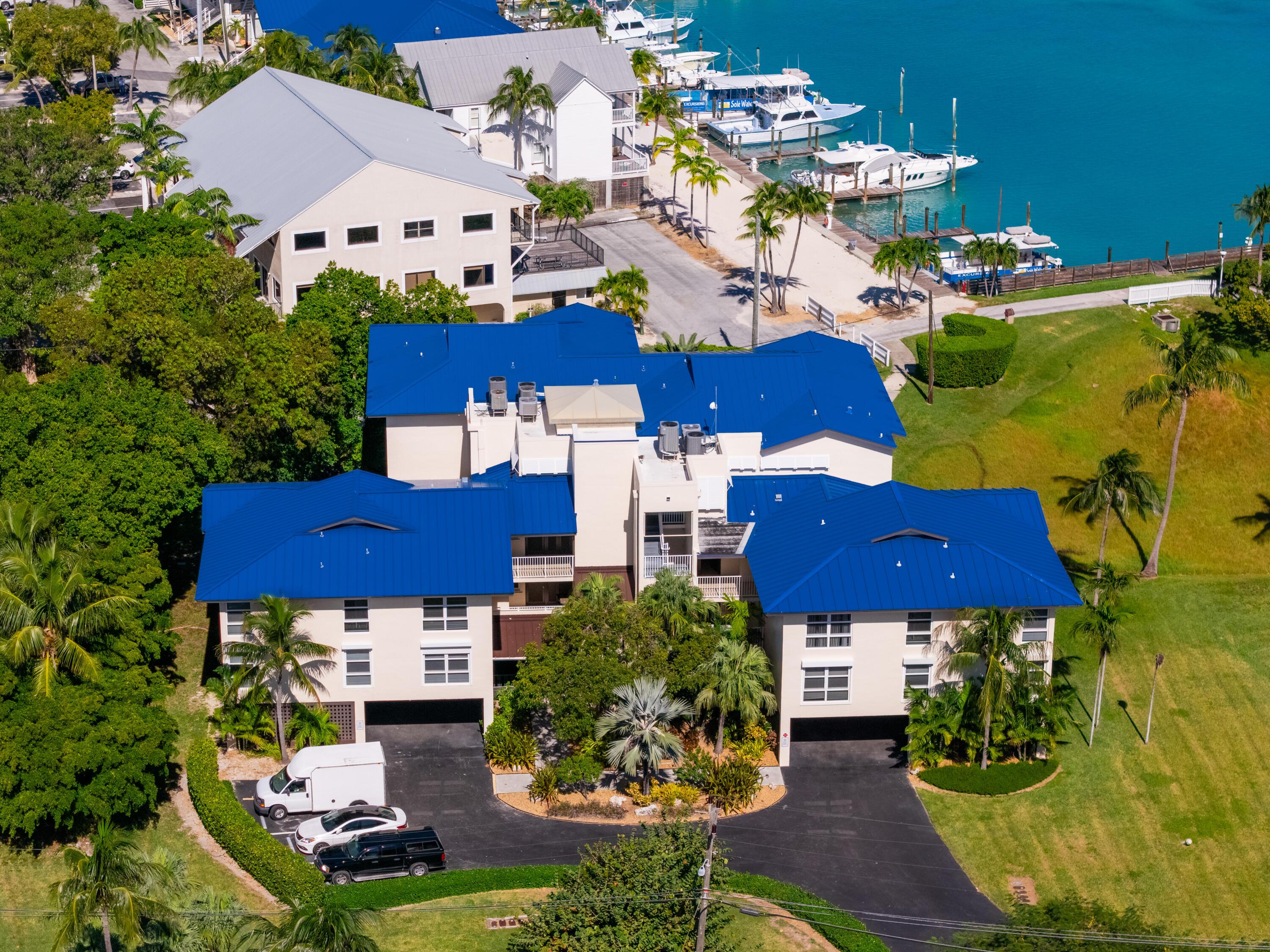 Image 4: 8304_Marina_Villa_front_aerial
