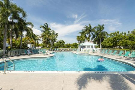 3635 Seaside Drive