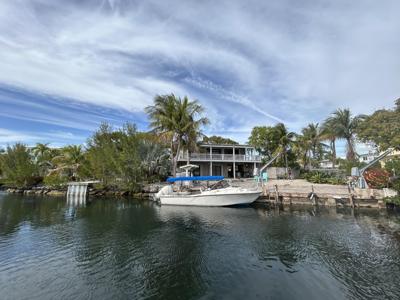 120 Captains Court