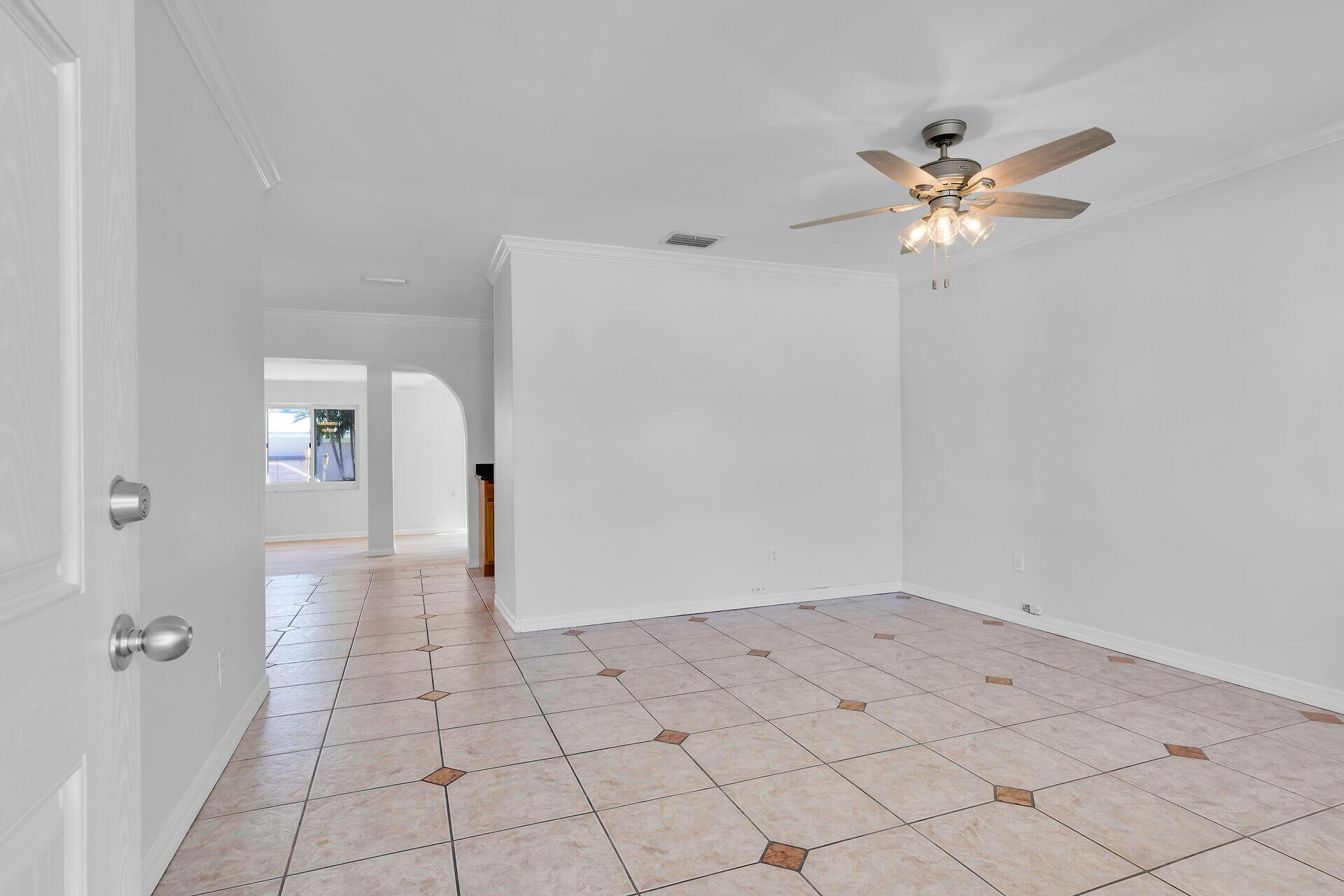 Image 4: virtual-tour-359995-mls-high-res-image-3
