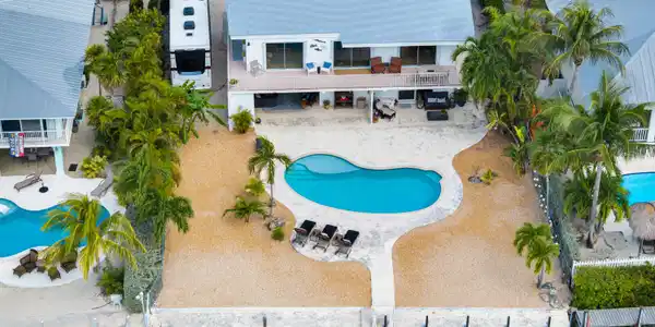 196 S Indies Drive