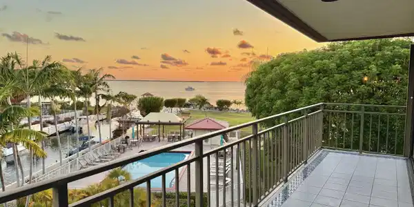 104500 Overseas Highway