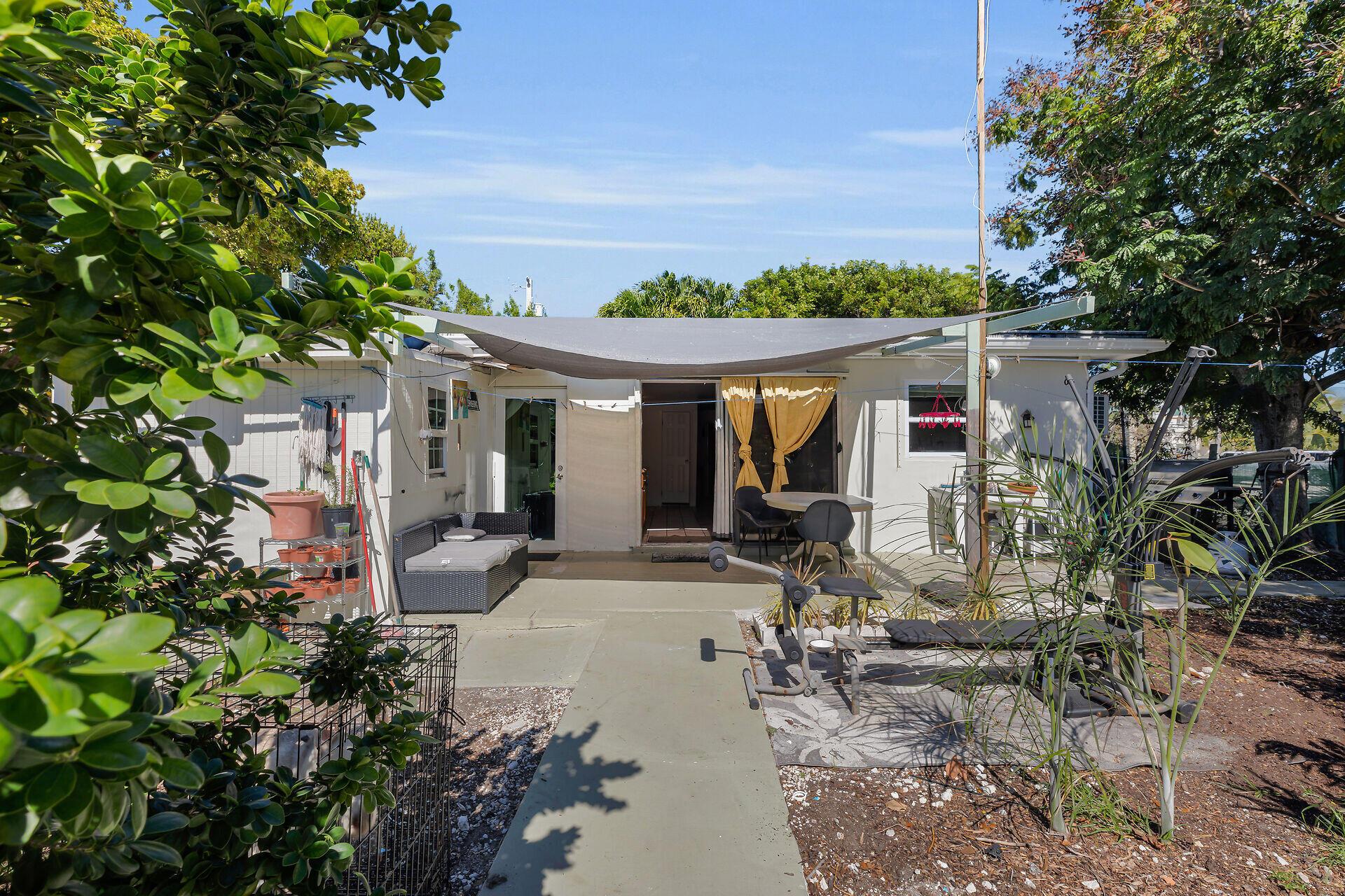 Image 3: 30920 Baileys Ln