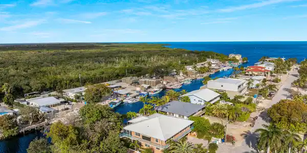10 S Exuma Road