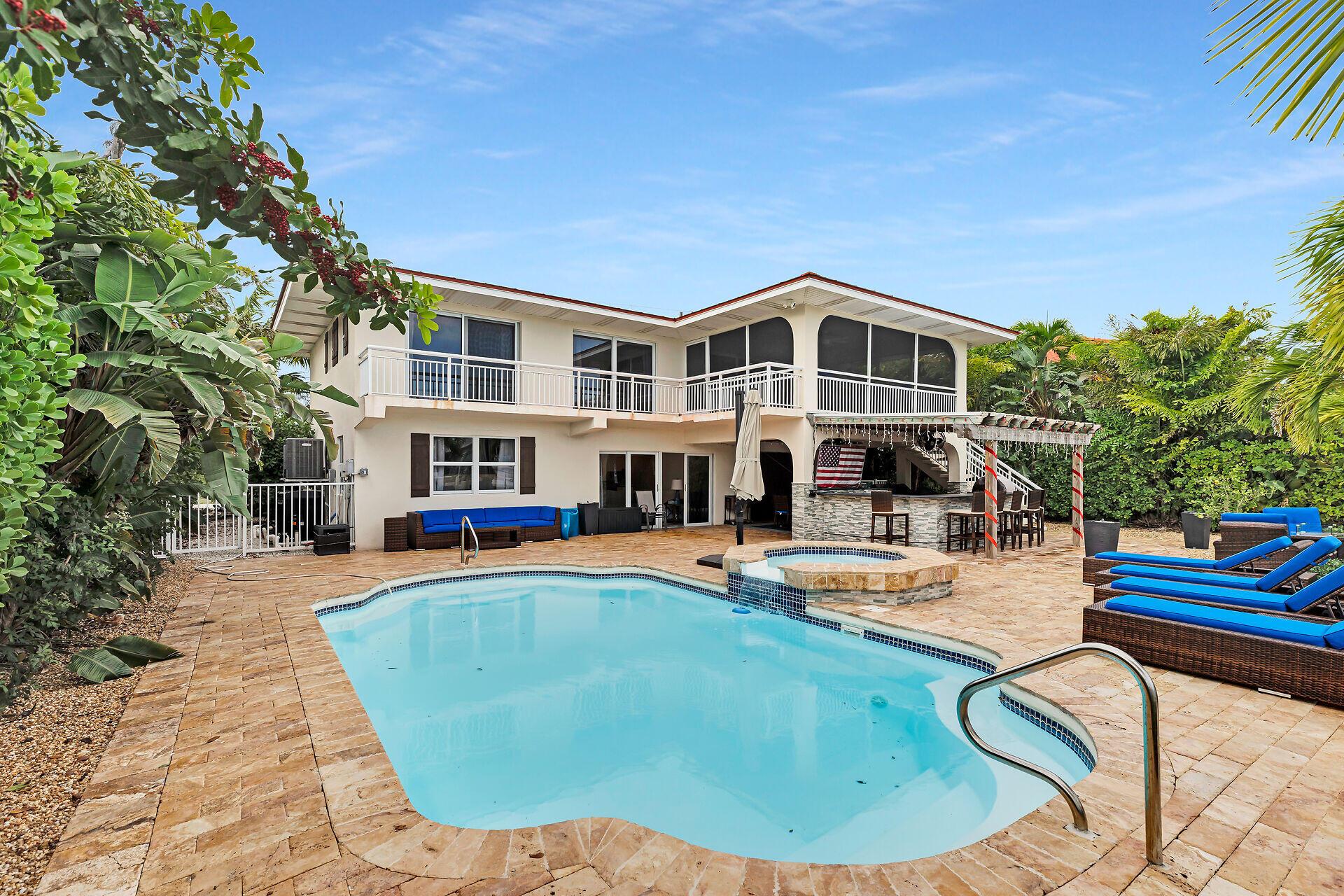 Image 3: 272-W-Seaview-Drive-pool