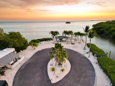 6099 Overseas Highway