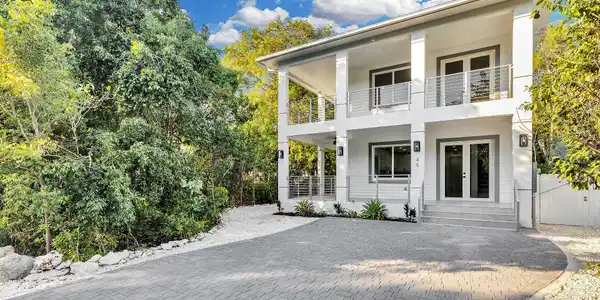 46 Transylvania Avenue