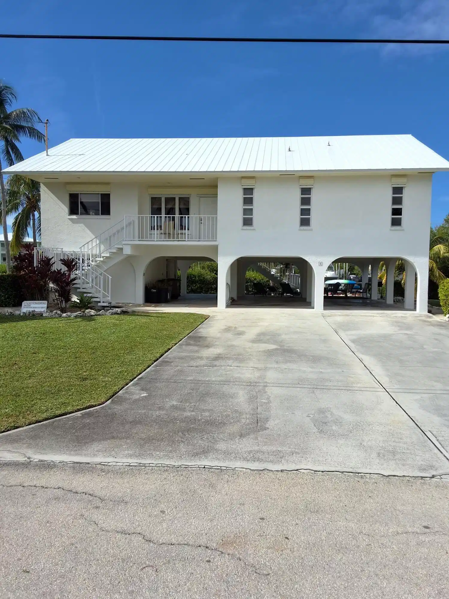 Image 1: 1