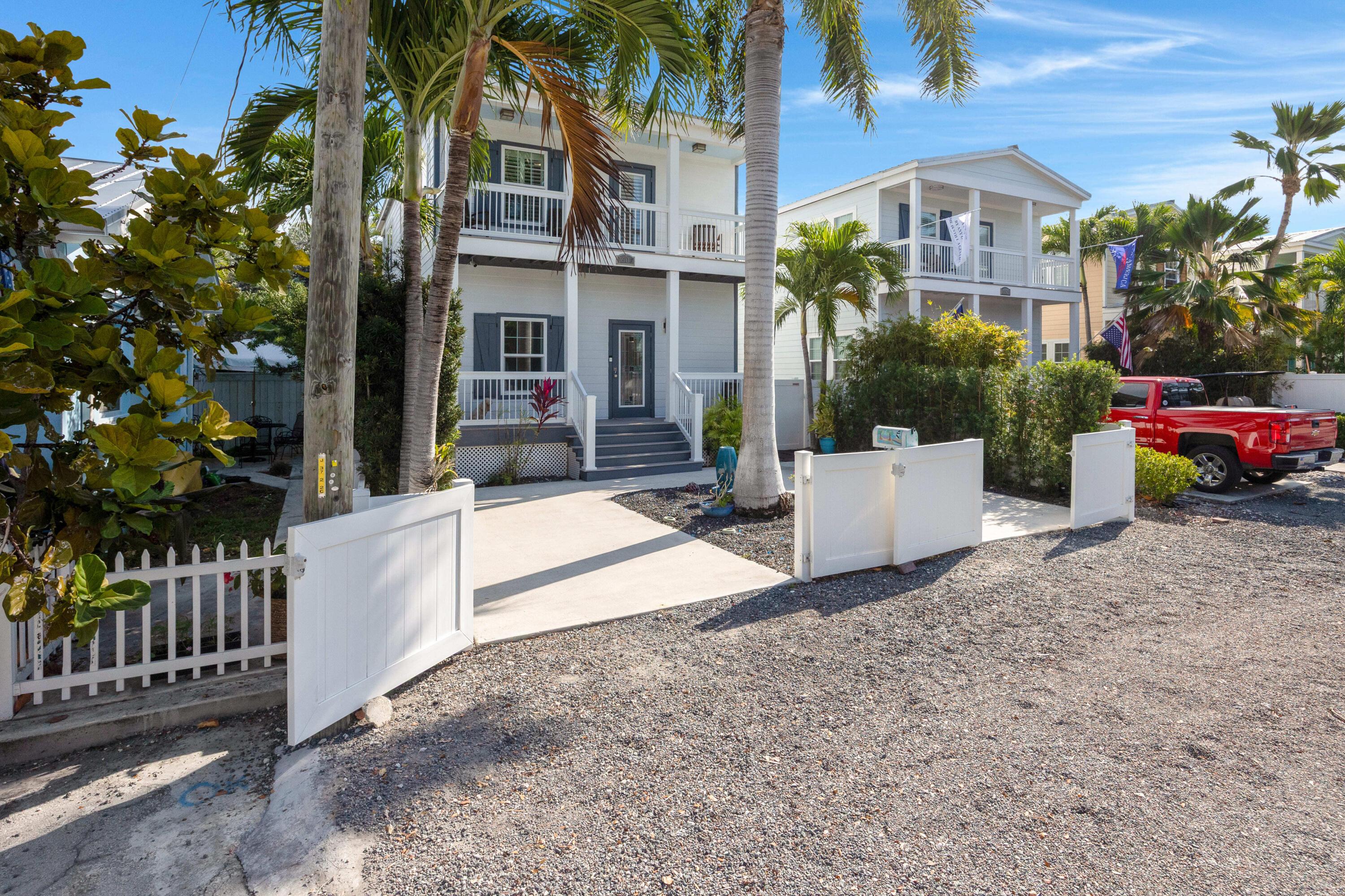 Image 1: Welcome to 1607 Sunshine Dr