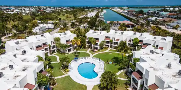 601 W Ocean Drive