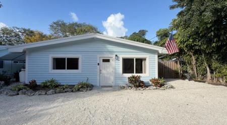 124 S Hammock Road