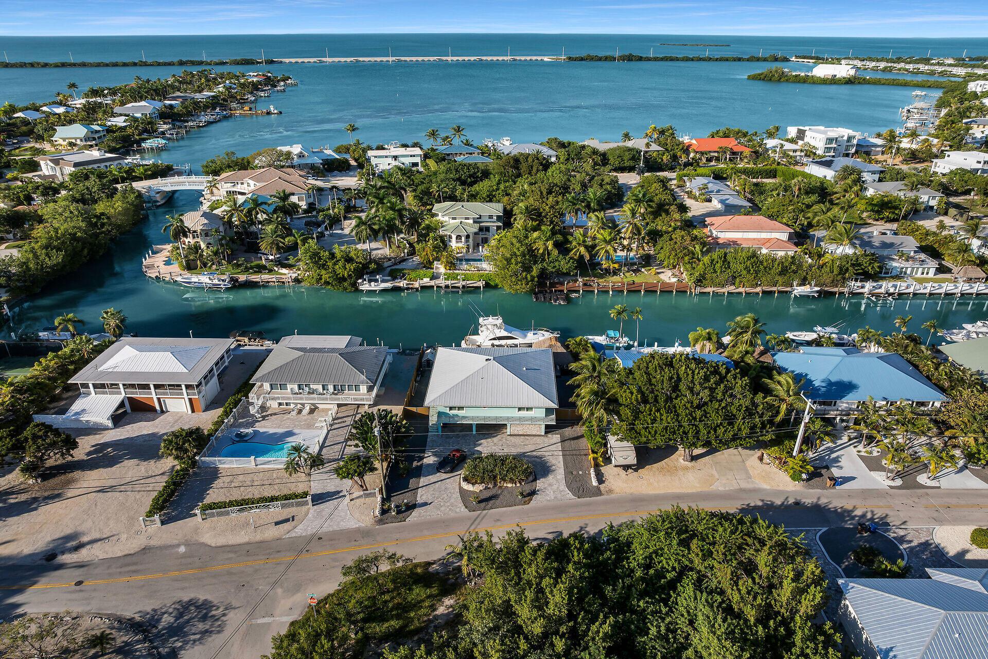 Image 3: virtual-tour-360888-03