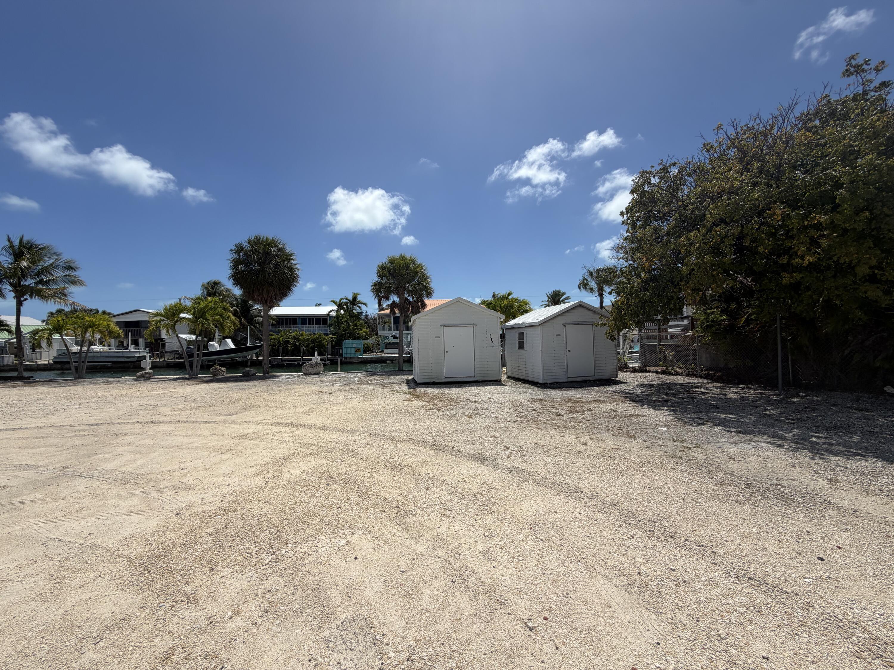 Image 4: Storage Sheds