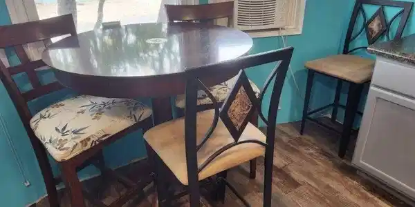 Image 4: Dining Table