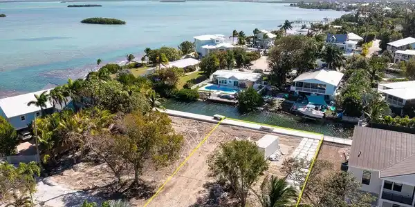 Image 4: 17220 Angelfish Lane